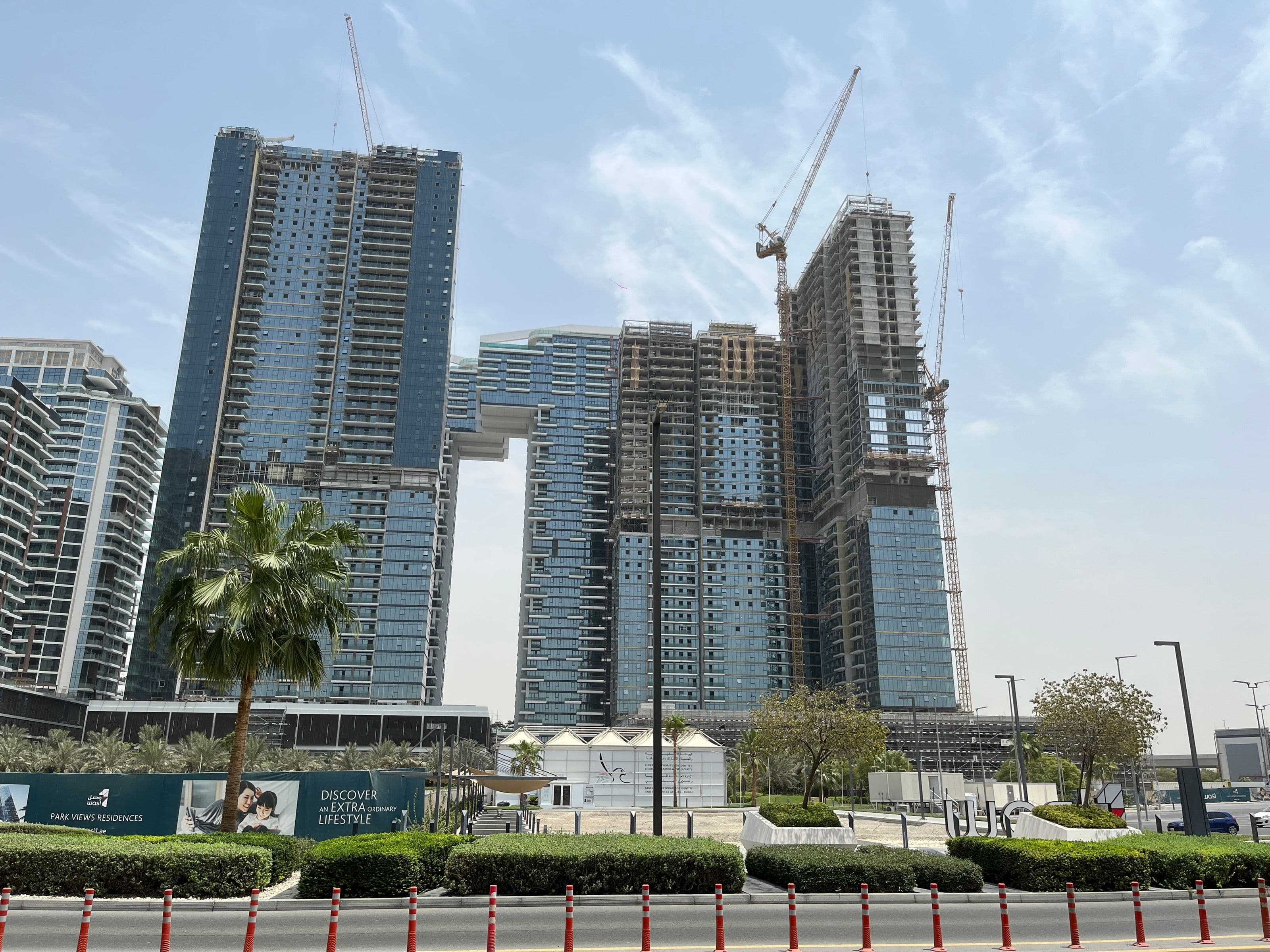 New residential tower under construction in Dubai, reflecting this week's off-plan supply growth